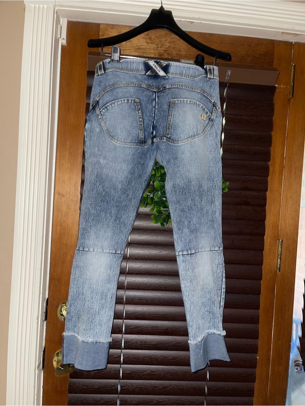 Freddy Women’s Slim Straight Jeans - Picture 4 of 9